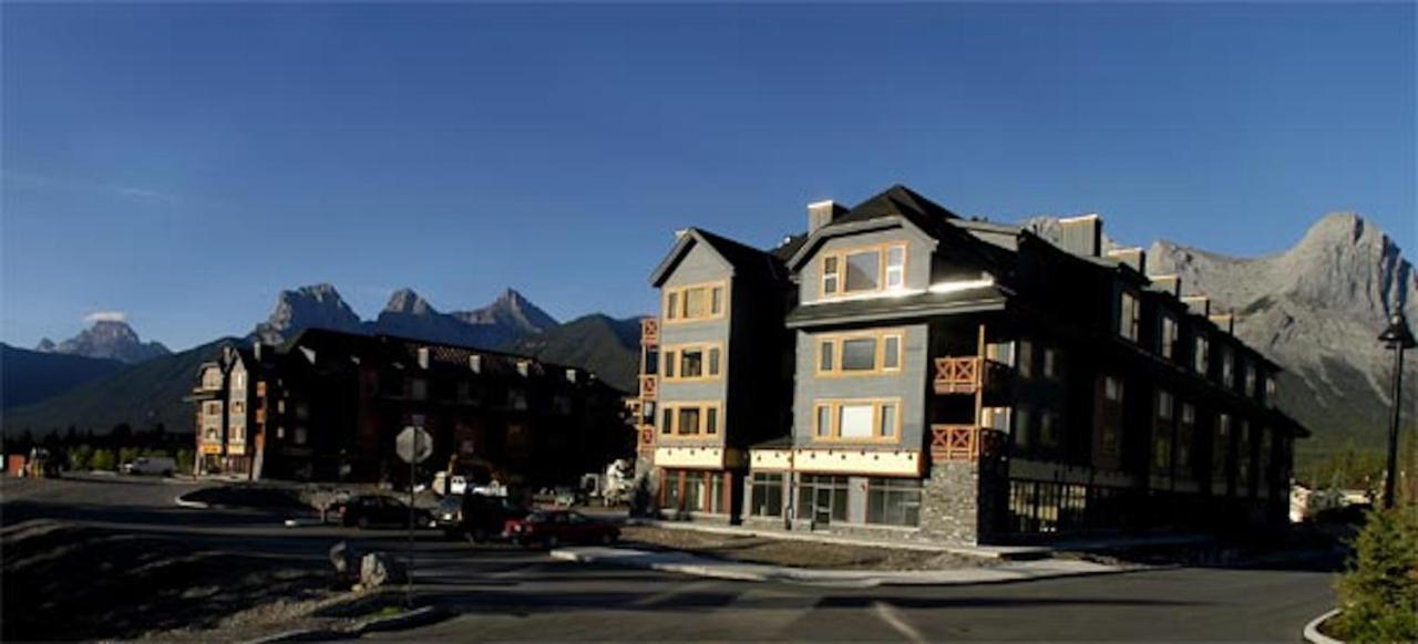Apartment 406, Indigenous Artefacts Canmore Exteriör bild