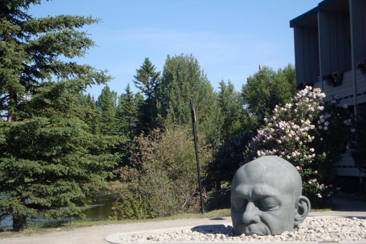 Apartment 406, Indigenous Artefacts Canmore Exteriör bild